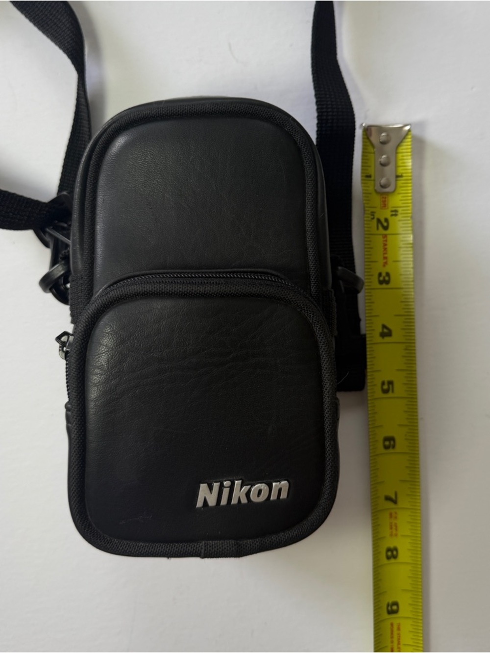 Nikon Black Small Crossbody Camera Pouch - Picture 6 of 7